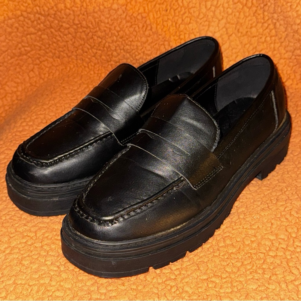 Women’s Black Loafers